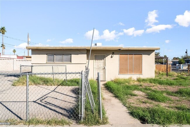 Building Photo - 1604 Ardmore St