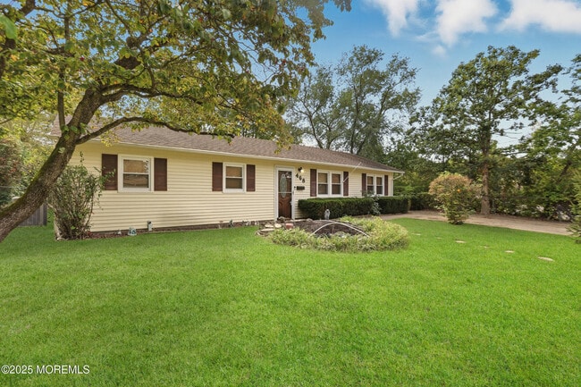 Building Photo - 468 Brookforest Dr