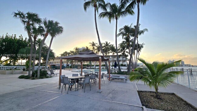 Building Photo - 1865 79th Street Causeway