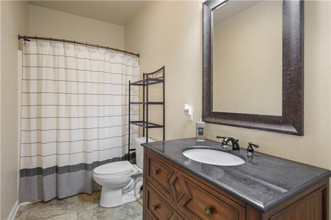 Building Photo - Townhouse in Olde Towne Slidell