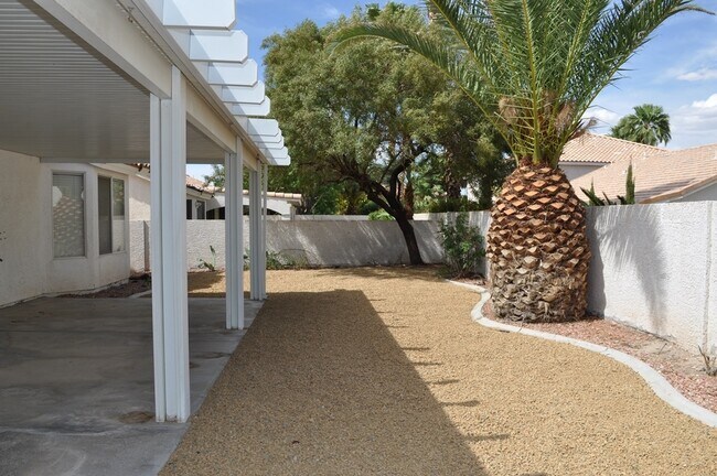 Building Photo - Lovely Single Story Home in Silverado Cany...