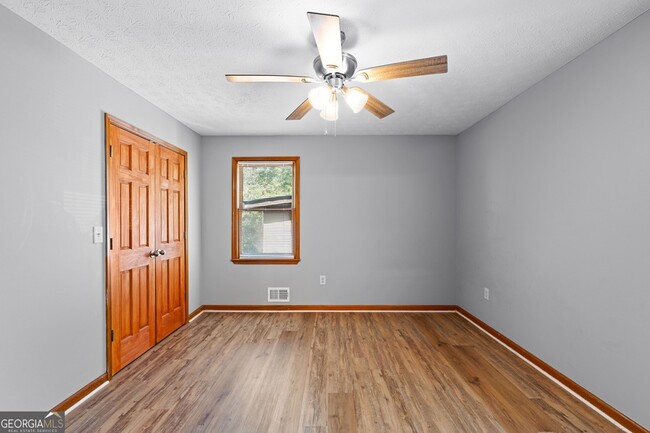 Building Photo - 168 Old Corinth Rd
