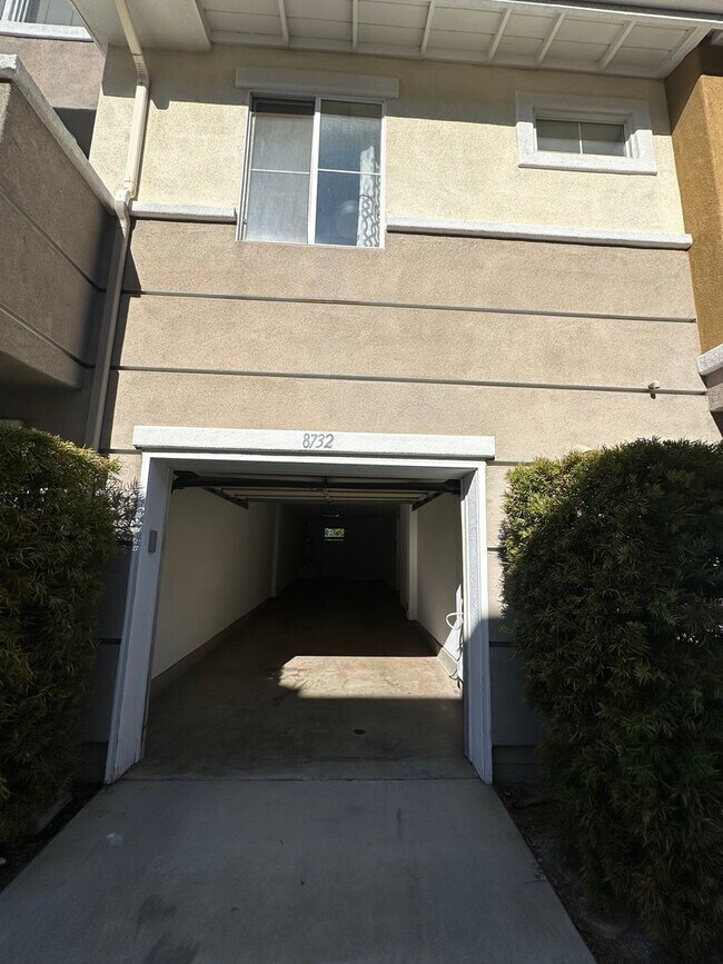 Building Photo - 8732 Esplanade Park Ln