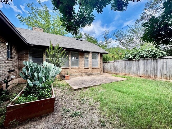 Building Photo - 5503 Abilene Trl