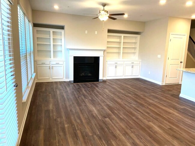 Building Photo - 1377 Elderwood Way