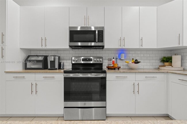 Building Photo - 110 NW 209th Way