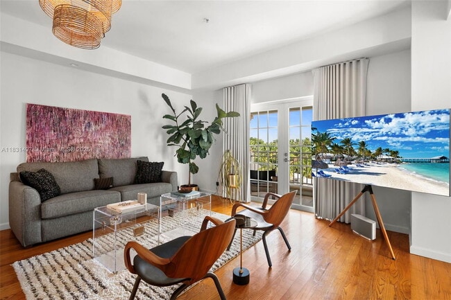 Building Photo - 1415 Sunset Harbour Dr