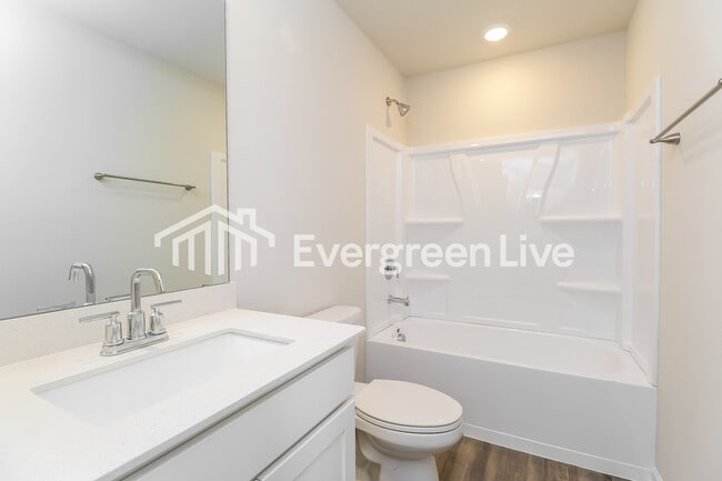 Building Photo - 1703 Heron Ct