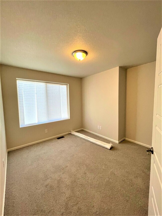 Building Photo - Beautiful 3 Bedroom Home for Rent on Callan Drive