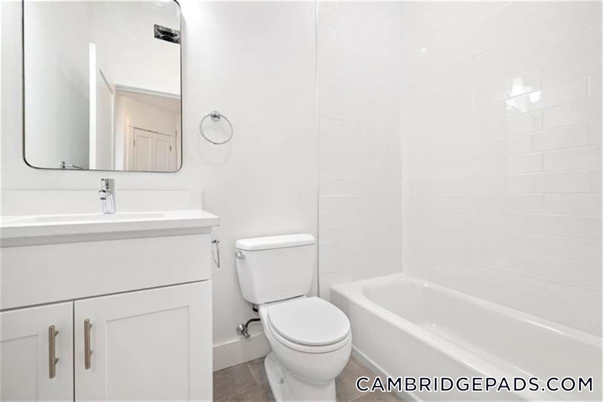 Building Photo - 406 Columbia St