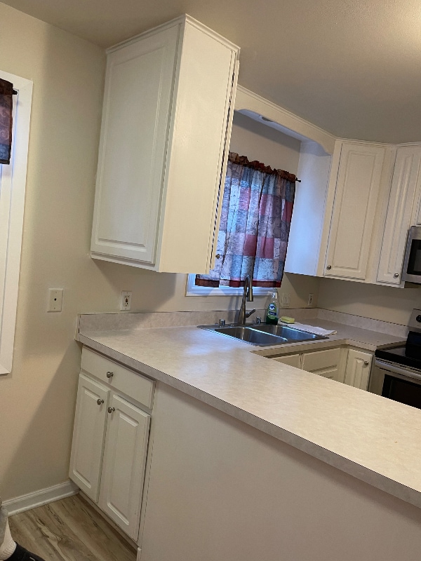 Building Photo - 2413 Brentwood Pkwy