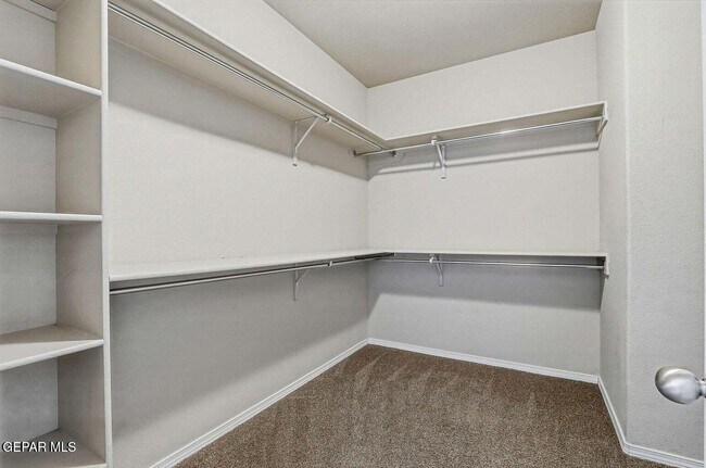 Building Photo - 14625 Lipizzan
