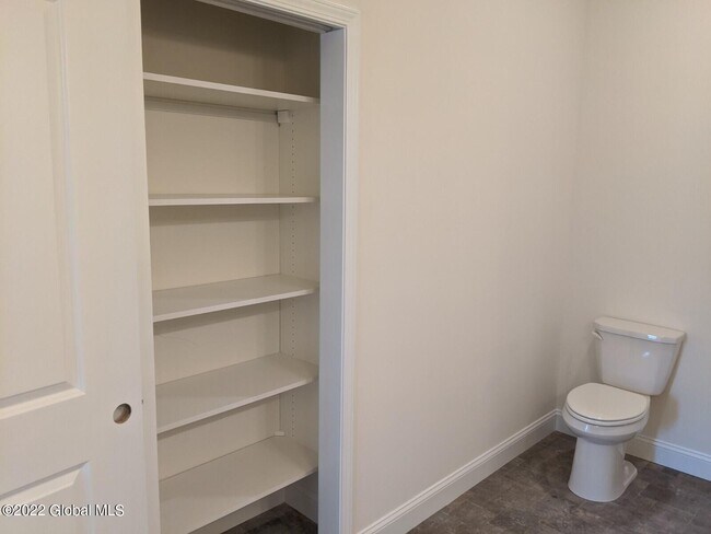 Building Photo - 12 White St