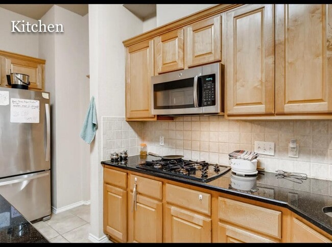 Building Photo - 207 Chesapeake Bay Ln N