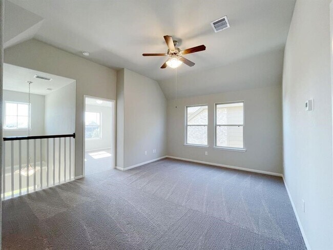 Building Photo - 24946 Via Arabella Ln