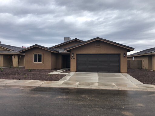 Building Photo - Beautiful Home in Foothills area!