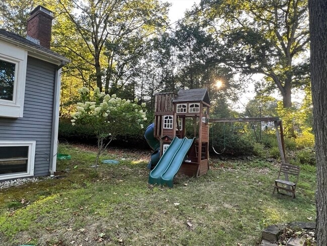 Building Photo - 25 Berkshire Dr