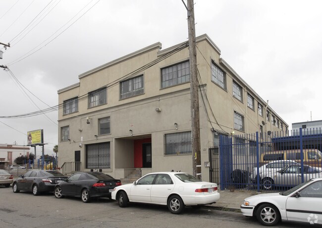 Building Photo - Art Rattan Studios