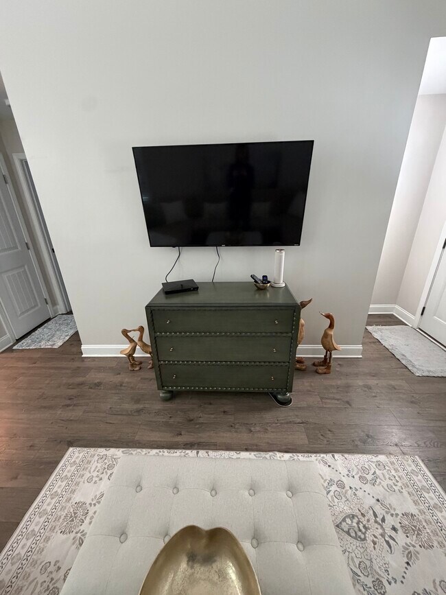 Building Photo - 6690 Eastbrook Ave SW