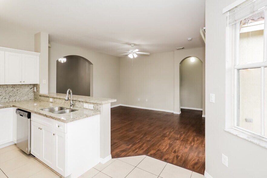 Building Photo - 11108 SW 243rd Ln