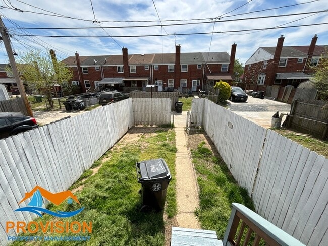 Building Photo - 1925 Jasmine Rd