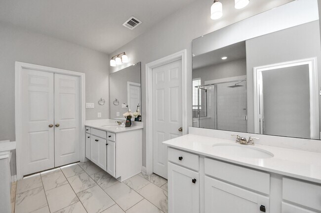 Building Photo - 117 Sea Glass Cv