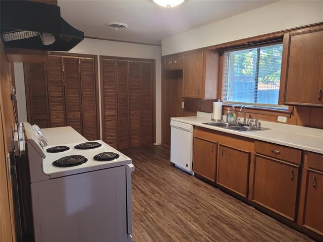 Building Photo - 2953 Primrose Ln