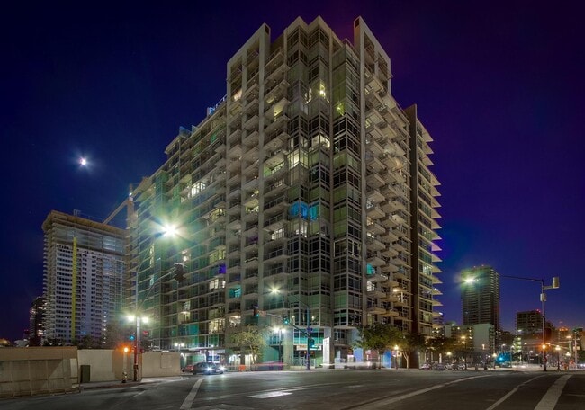 Building Exterior - 1080 Park Blvd