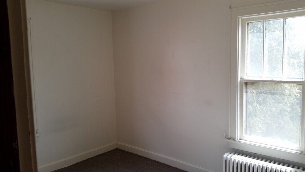 South Bedroom - 249 Healy Ave