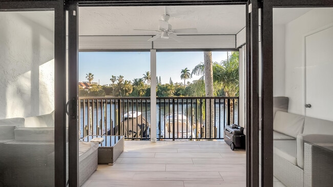 Building Photo - 240 Captains Walk