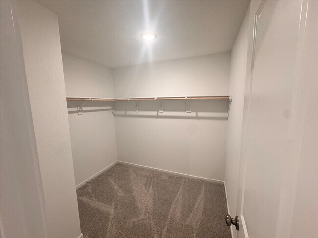 Building Photo - 25668 Rose Creek Dr