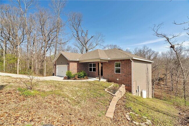 Building Photo - Furnished 3-Bedroom 2 Bath Home in Bella Vista!