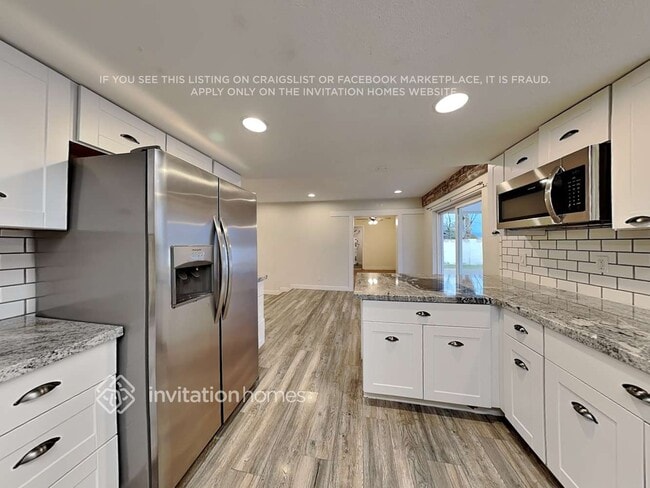 Building Photo - 1628 E Fremont Dr