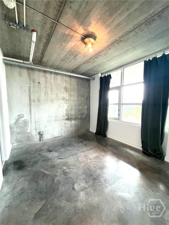 Building Photo - 545 Berrien St