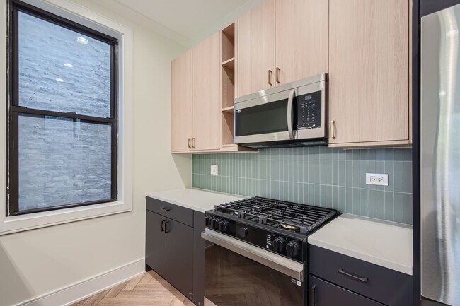 Building Photo - 2043 N Humboldt Blvd