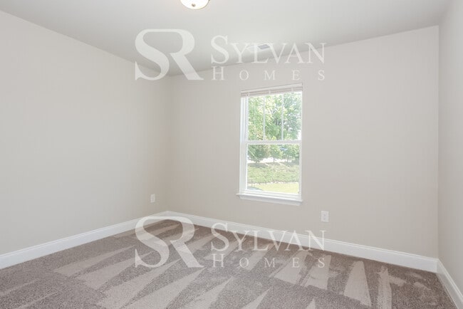 Building Photo - Enjoy living the good life in this 3 bedroom, 2.5 bathroom townhome