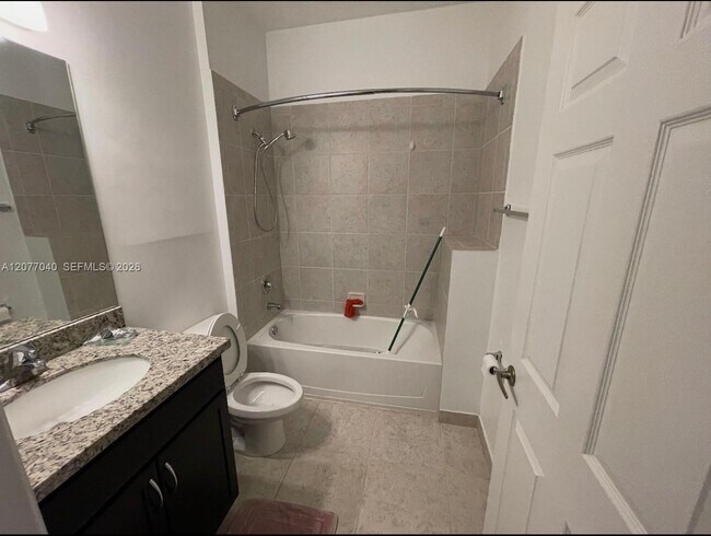 Building Photo - 2850 SW 119th Way