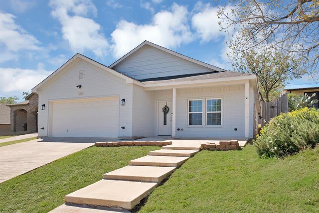 Building Photo - 3015 Columbus Ave