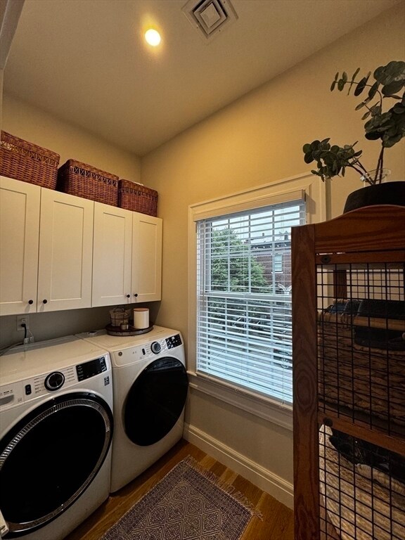 Building Photo - 200 Falcon St