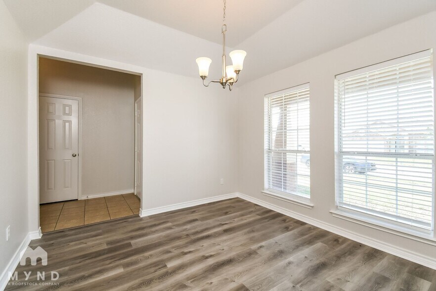 Building Photo - 7016 Seton Hall Dr