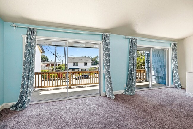 Building Photo - 308A Estrella Ave