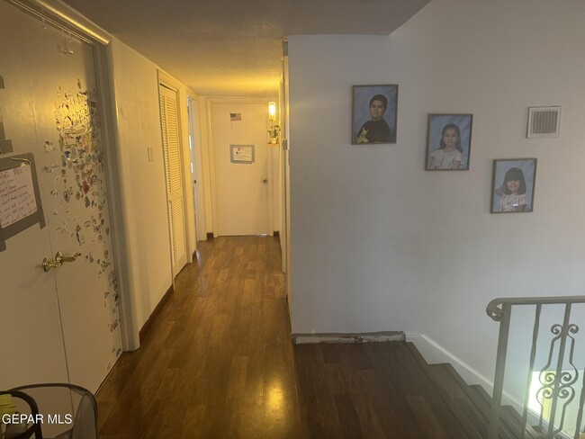 Building Photo - 6417 Pino Real Dr