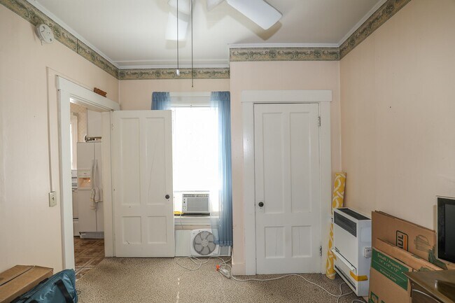 Building Photo - 104 Appleton St