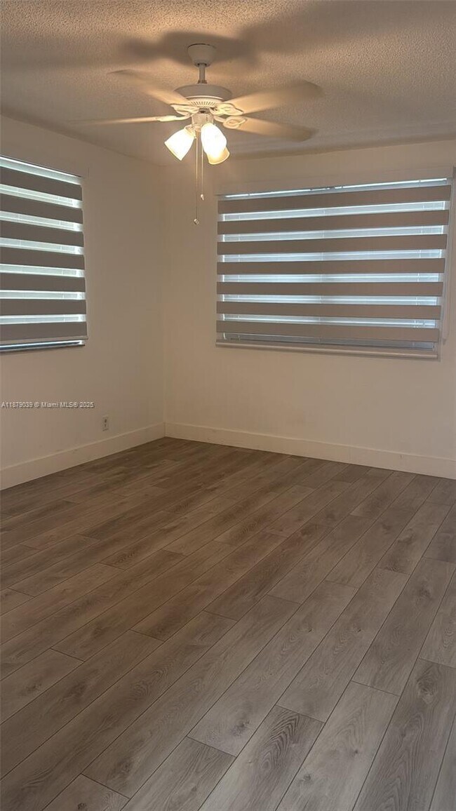 Building Photo - 8100 Geneva Ct