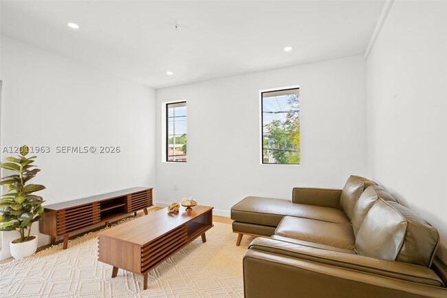 Building Photo - 720 NW 55th St