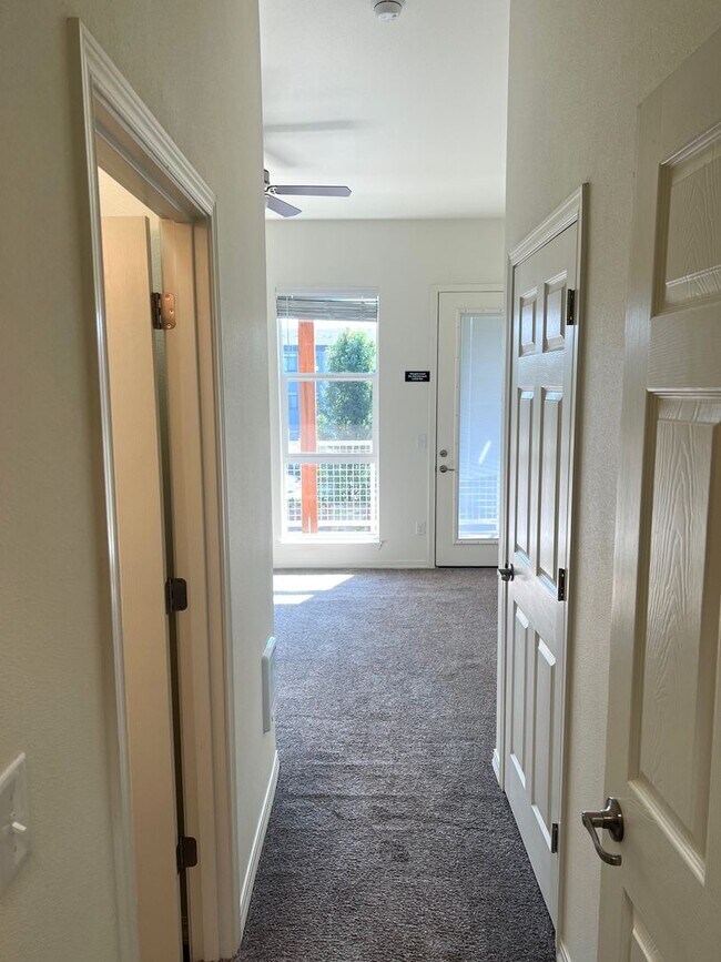 Building Photo - Evergreen Multiplex