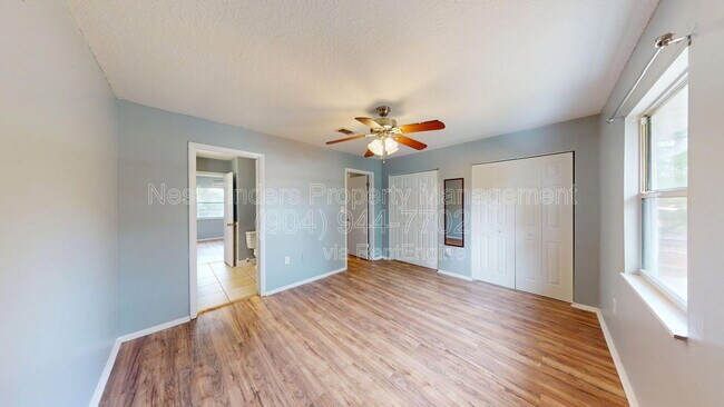 Building Photo - 11406 Bedford Oaks Dr