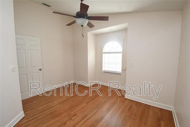 Building Photo - 116 Lorraine St