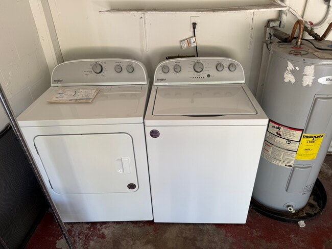 Building Photo - 1211 4th St W