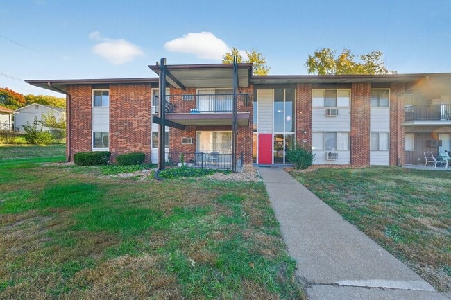 Primary Photo - SECTION 8 WELCOME!8727 Sieloff Dr Unit B, Hazelwood, MO 63042